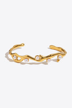 Load image into Gallery viewer, Inlaid Synthetic Pearl Open Bracelet
